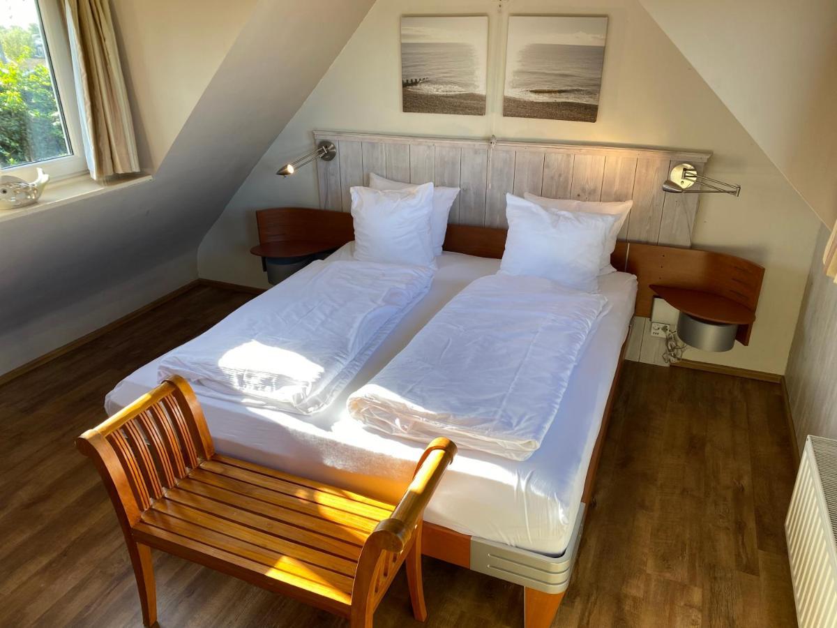T Huuske Tuinappartement Met Fantastisch Uitzicht, Nabij Zee Zonnemaire Kültér fotó